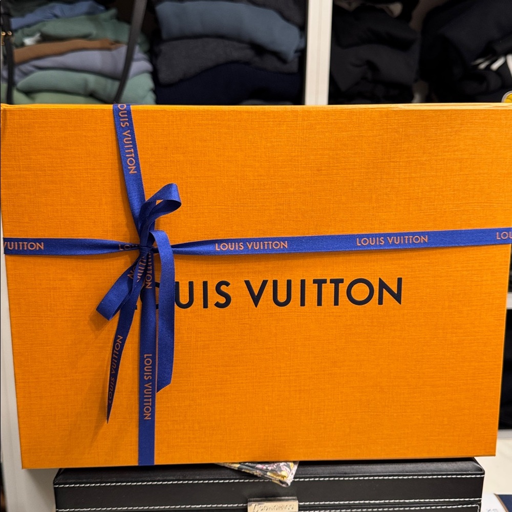 Louis Vuitton box